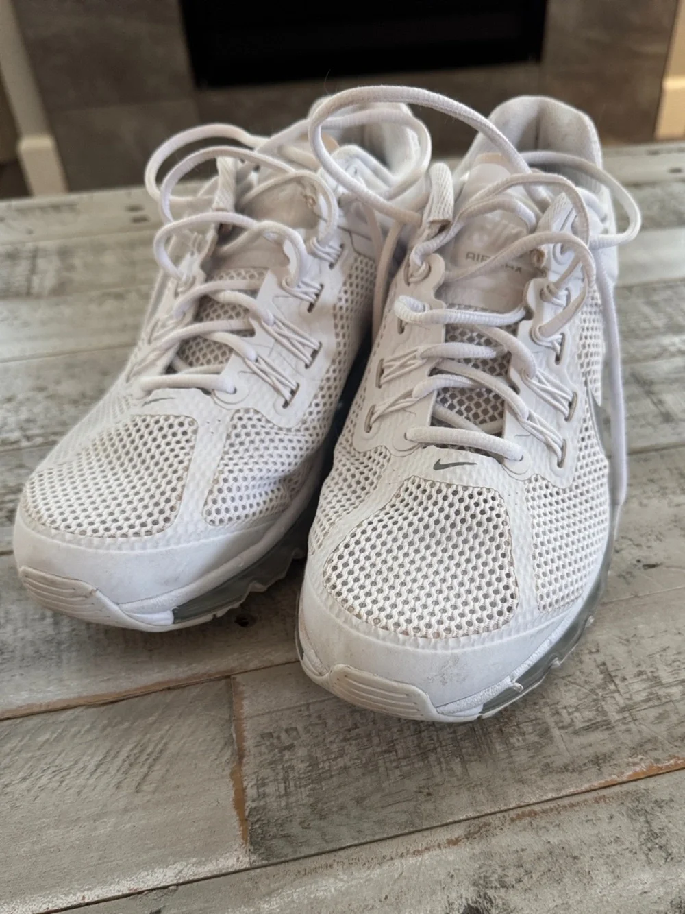 Nike Men’s Athletic Running Shoes White